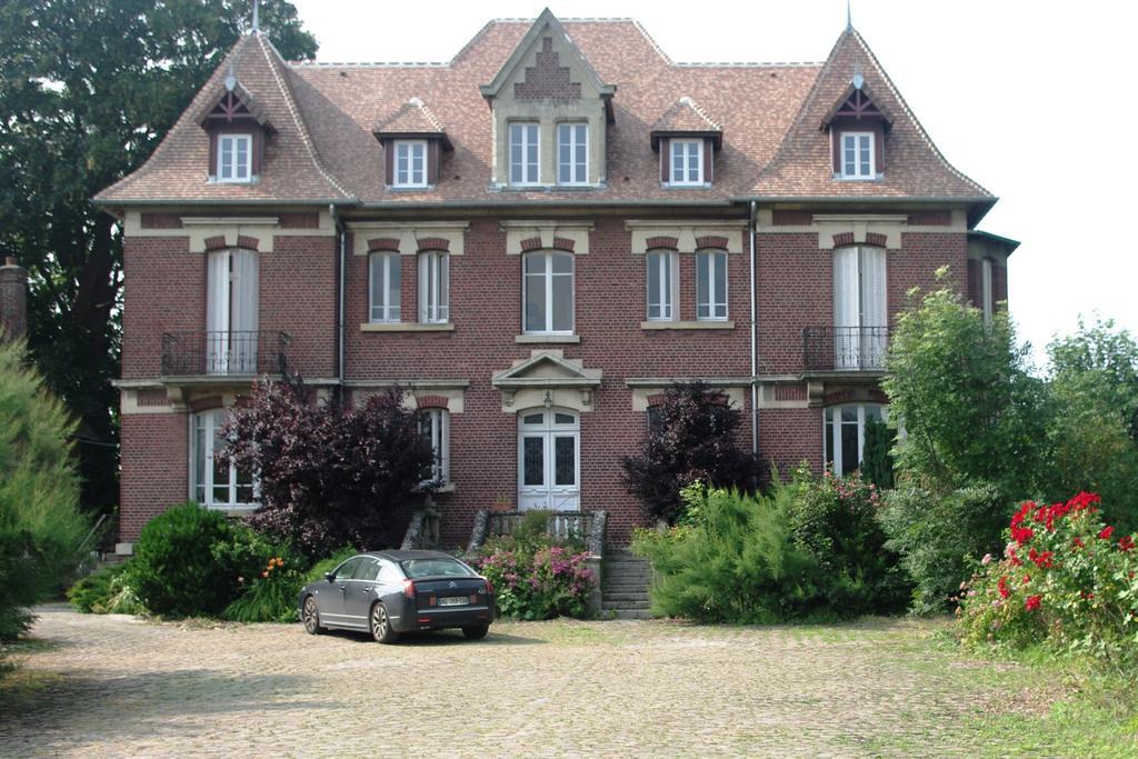 Le Manoir De Crisolles Bed and Breakfast Εξωτερικό φωτογραφία