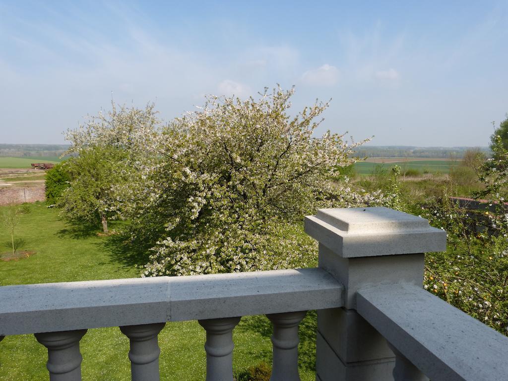 Le Manoir De Crisolles Bed and Breakfast Εξωτερικό φωτογραφία