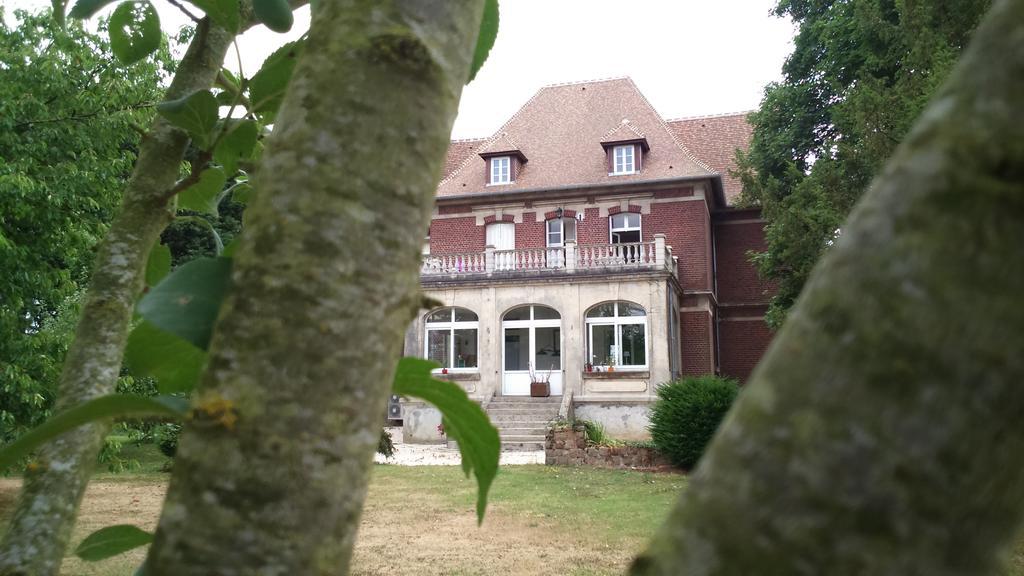 Le Manoir De Crisolles Bed and Breakfast Εξωτερικό φωτογραφία